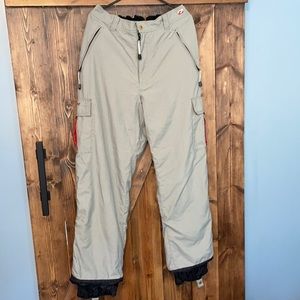 Billabong men’s snowboard pants.